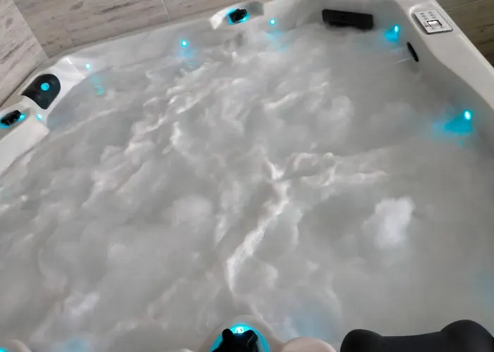 сидни Хотел Баня